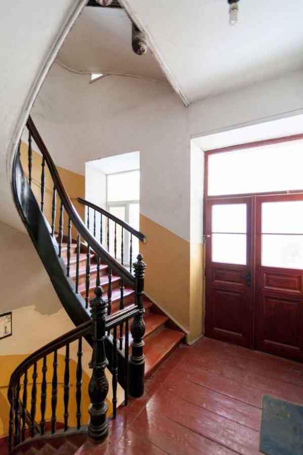 Три Кімнати Вулиця Грушевського 9 Центр Міста Львів Apartman Kültér fotó